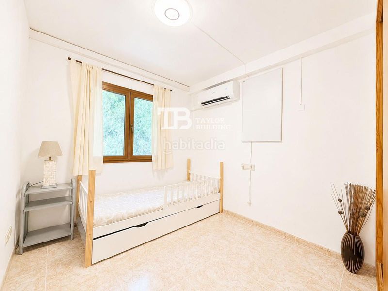 Foto a8629bfb-6165-4858-a04f-32e84bce3fb6. Pis amb calefacció aparcament piscina a Peguera Calvià