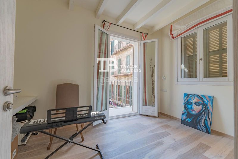 Foto f980a3b8-c678-494d-b872-1f4fd3127e03. Casa amb calefacció aparcament piscina a El Mercat Palma de Mallorca