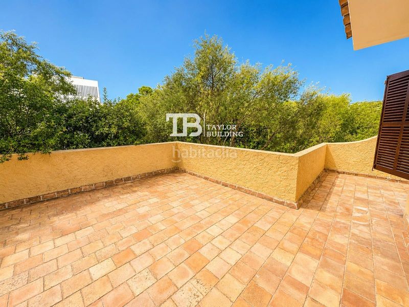 Foto b90389cc-a1c6-4556-8054-56692a4fd906. Casa amb aparcament a Portals Nous Calvià