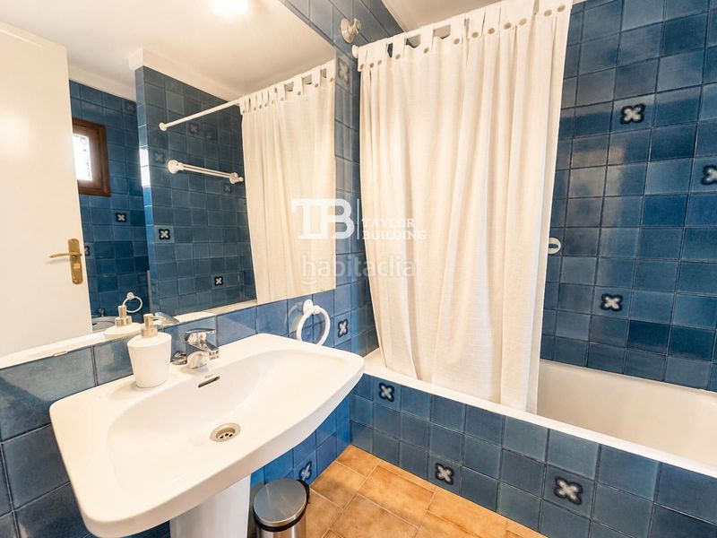 Foto f8a2532b-baf4-497e-9df6-6f9b0cfb0f44. Casa amb aparcament a Portals Nous Calvià