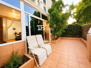Flat  Maria antonia salvá. Planta baja reformada con terraza en son ximelis!