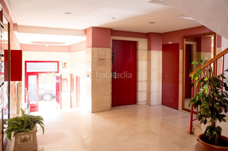 Foto 5be759e6-20ce-48da-afb0-426f3e81d88e. Lloguer oficina a calle doctor luis calandre 34 a Cartagena