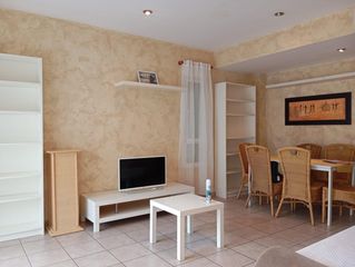 Affitto Casa  Calle pedro el musico. Dúplex amplio con espacios exteriores y sótano privado en roche