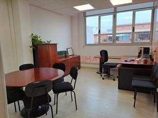 Location Bureau  Calle zamora. Oficina en alquiler en poblenou