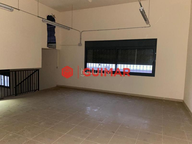 Foto b0fe108c-00a1-490d-9a40-0817f4c2a189. Local comercial a Centre Viladecans