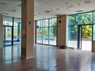 Location Local commercial  Frederic mompou. Local comercial en alquiler en sant just frederic mompou  para b