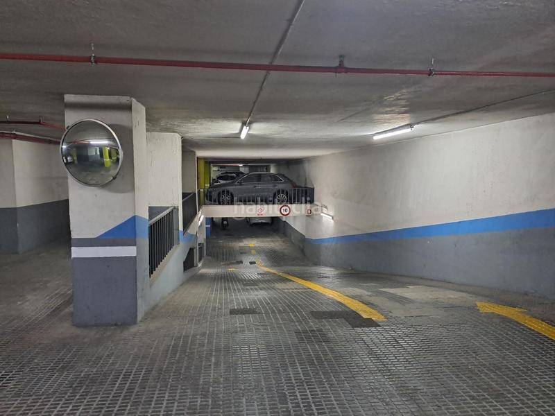 Foto 1f7c4116-853e-46f1-a372-744d6e0b991f. Autoparkplatz in Barri de les Corts Barcelona