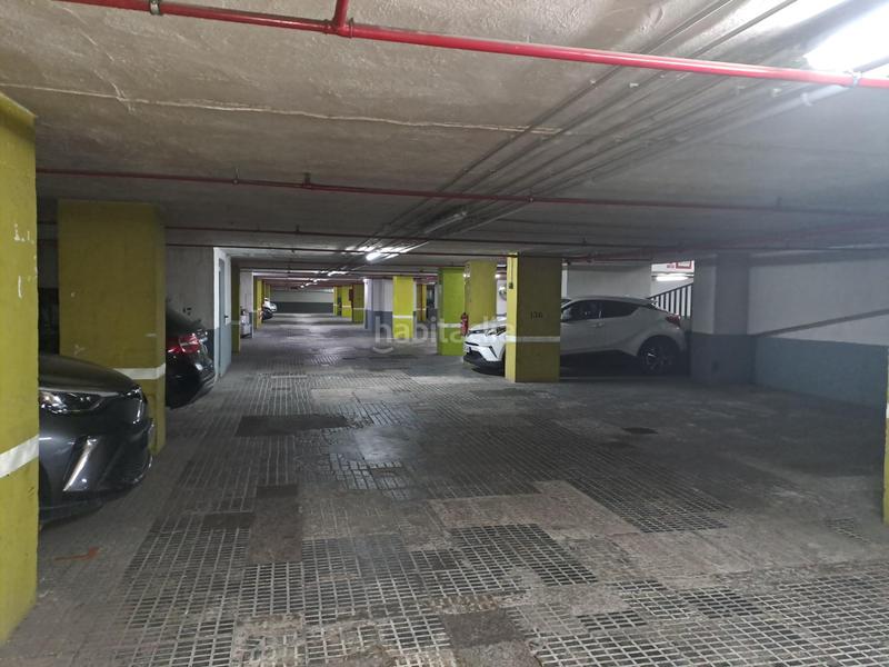 Foto dd3d5bd7-a1bf-409c-b526-9001bd9fe79d. Autoparkplatz in Barri de les Corts Barcelona
