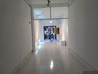 Rent Business premise in Calle villarroel 43. Alquiler local en villarroel gran via de les corts catalanes , i