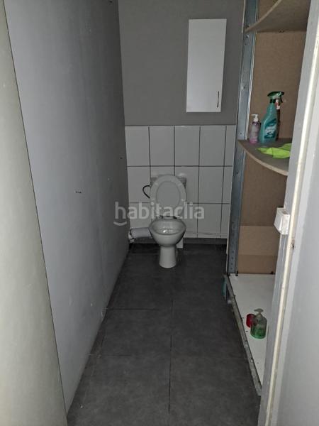 Foto ee9ca930-422b-4fbc-adfe-f0a8938ef5e3. Location local commercial dans calle villarroel 43 dans Barcelona