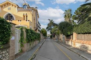 Xalet a Ribes Roges. Chalet adosado en venta en c lluis requesens   vilanova i la gel