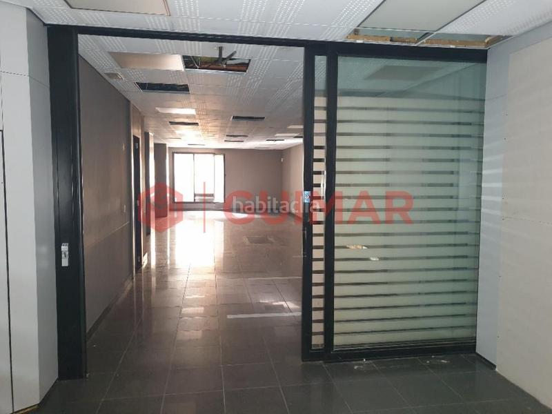 Foto 19c84a33-475b-4a1e-842d-5a819a8c46bd. Alquiler local comercial local en venta o alquiler ps. torras i bages en Barcelona