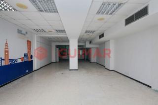 Locale commerciale in Centre. Local en venta en hospitalet de llobregat