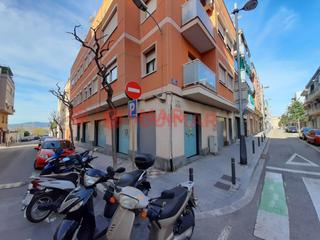 Local Comercial a Centre. Lote de 8 locales en venta o alquiler en sant joan despi