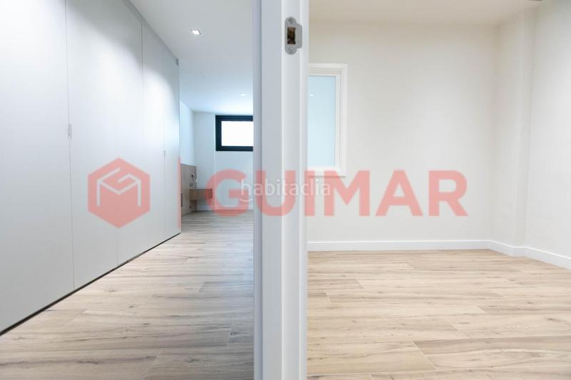 Foto 322891dc-1274-4557-856e-857c2e3975d7. Estudi amb calefacció a Pedralbes Barcelona