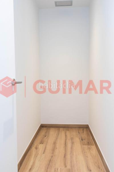 Foto 75f0de63-c059-42c5-959c-086d627b32f9. Estudi amb calefacció a Pedralbes Barcelona