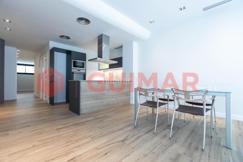 Foto a03454df-c92f-4312-b240-2a4928cf7044. Estudi amb calefacció a Pedralbes Barcelona