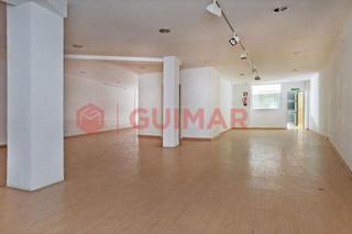 Local commercial à Horta. Local en venta en barcelona c alt de mariner