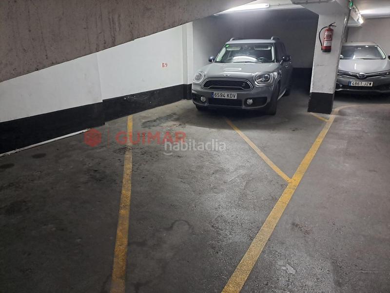 Foto e480cc1b-96f7-4d5f-9d13-d148d782233c. Car parking in Vila de Gràcia Barcelona