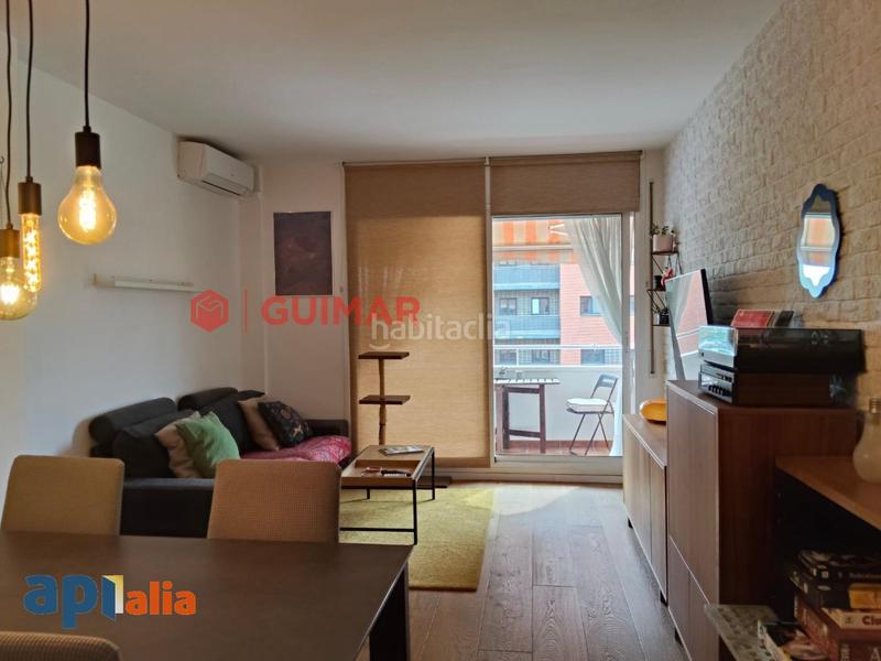 Foto f95a98e4-af9b-4016-b38d-2147df3417f2. Appartamento con riscaldamento parcheggio piscina in Cornellà de Llobregat