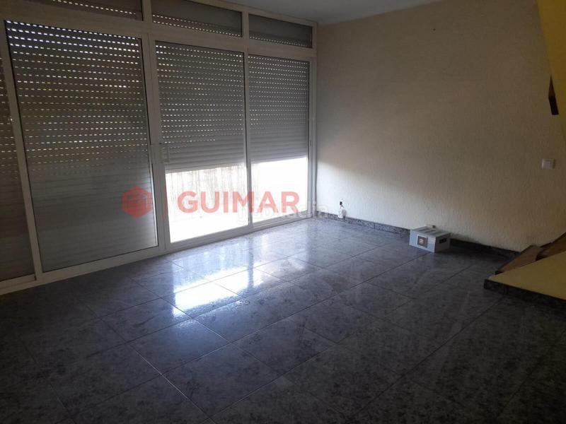 Foto 49dfb950-a5f6-4fdc-ae01-204f2f7dba81. Piso  en venta c angel guimera en Molins de Rei