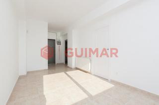 Pis  Calle buri. Especial inversores. piso alquilado en venta en cornella de llob
