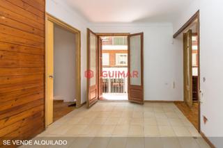 Pis  Calle rafael capdevila. Especial inversores. venta de piso alquilado en barcelona c rafa