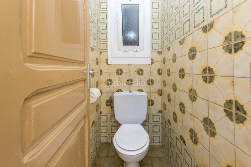 Foto f7ec6186-6327-4cfa-8932-aa2dbc2436b2. Piso especial inversores. venta de piso alquilado c rafael capdevila en Barcelona