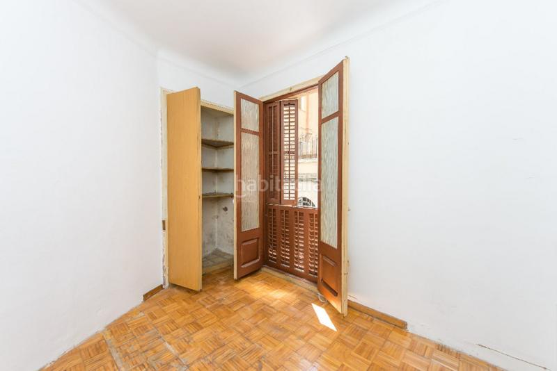 Foto fe1833ff-176d-4c99-ac48-dd12d82cf207. Piso especial inversores. venta de piso alquilado c rafael capdevila en Barcelona