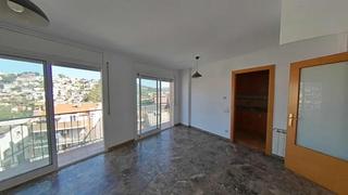 Pis  Calle poeta lopez pico. Piso duplex en venta en vallirana