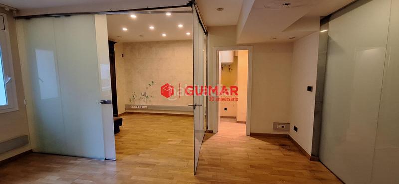 Foto 3206f4eb-5ffe-449e-8348-f96b3d70bebe. Oficina amb aparcament a Fort Pienc Barcelona