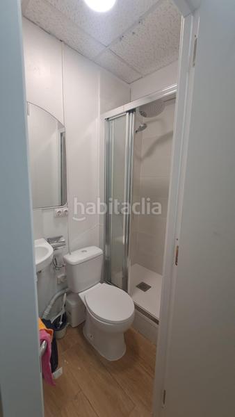 Foto d61c7565-3186-4563-a51e-6cd75d4f437f. Alquiler local comercial local en alquiler, en el barrio de la Montesa en Esplugues de Llobregat