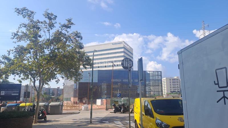 Foto c77012e9-5d0c-43ca-b8be-cdad9bfc47b2. Lloguer local comercial a Montesa Esplugues de Llobregat