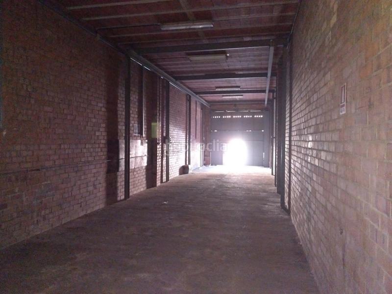 Foto 844ccfca-9350-46d9-a32d-86c429368d2b. Fabrikhalle in Centre Prat de Llobregat (El)