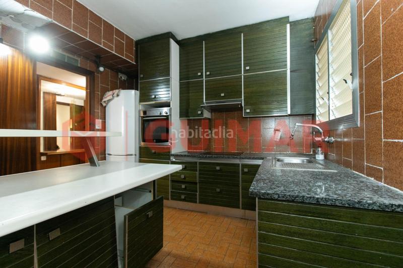 Foto f1c00a63-ed2d-43fd-86ba-f114170ab958. Flat with heating in Fort Pienc Barcelona