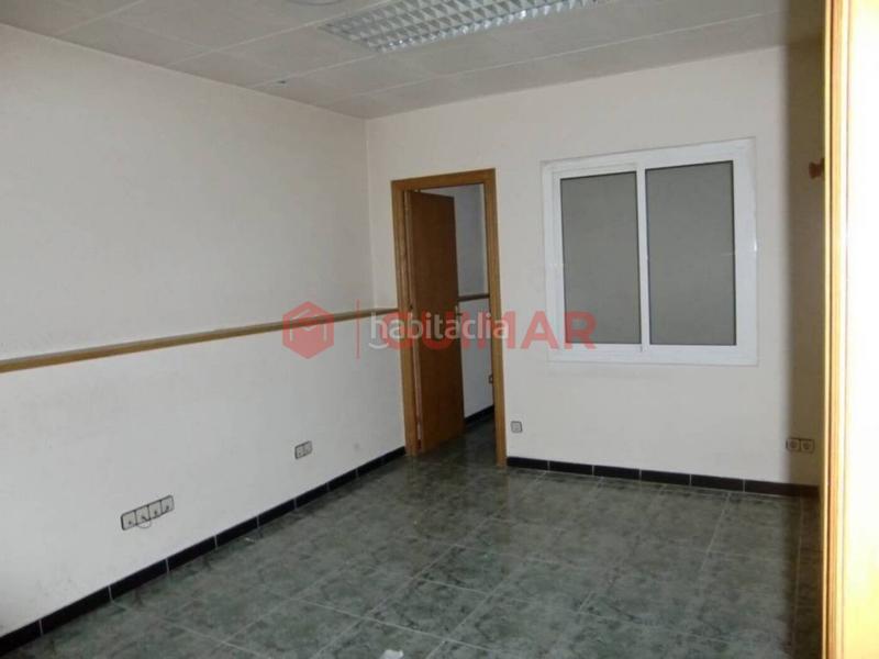 Foto 0e918749-0d57-4d94-ab87-1a2682a89502. Local commercial dans Vinyets-Molí Vell Sant Boi de Llobregat