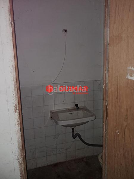 Foto f6256250-df16-4b9c-80f7-df52a966ccac. Local comercial a Vallirana