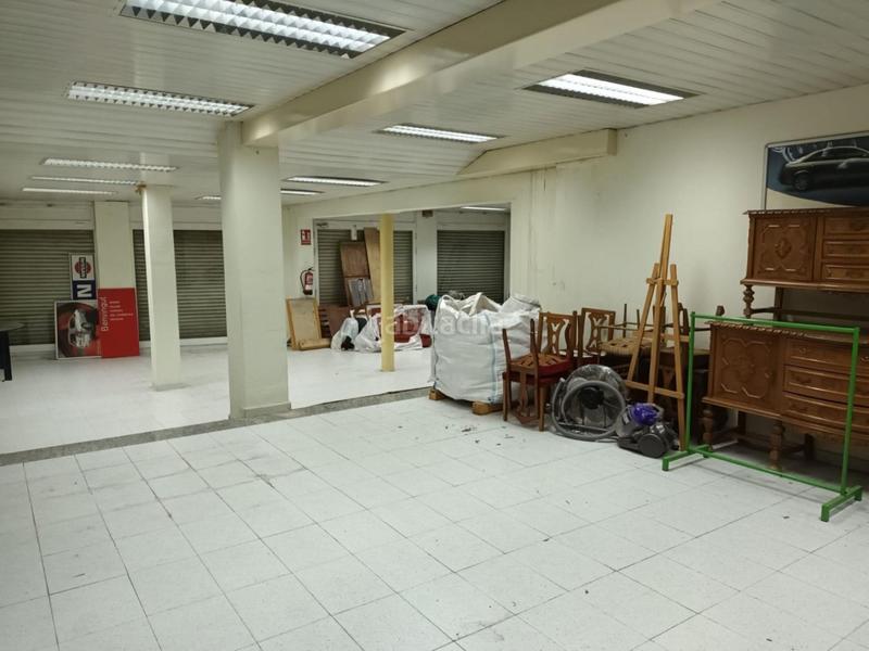 Foto dd0f174a-b477-44bc-9bbc-b15bb5a37cff. Local comercial local calle terrisser castellbell en Sant Feliu de Llobregat