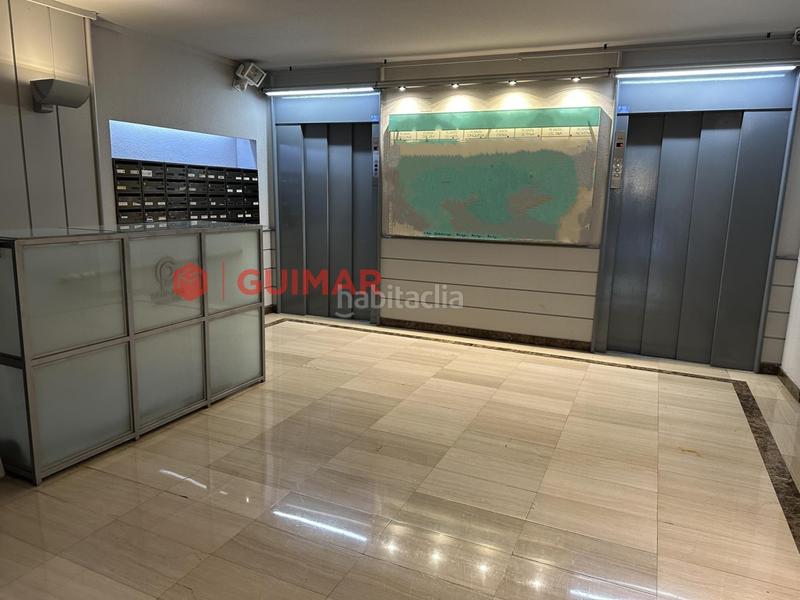 Foto 66d6ba88-f279-4a6d-8e15-e01851222edc. Oficina amb calefacció a La Nova Esquerra de l´Eixample Barcelona