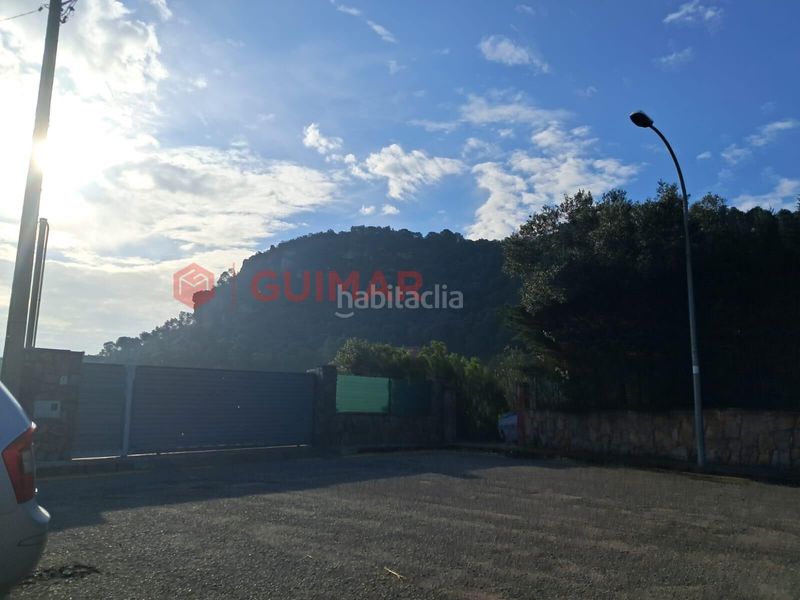 Foto a5f34d07-1ab5-421e-9e1d-7a689a6fba83. Finca rústica a Torrelles de Llobregat