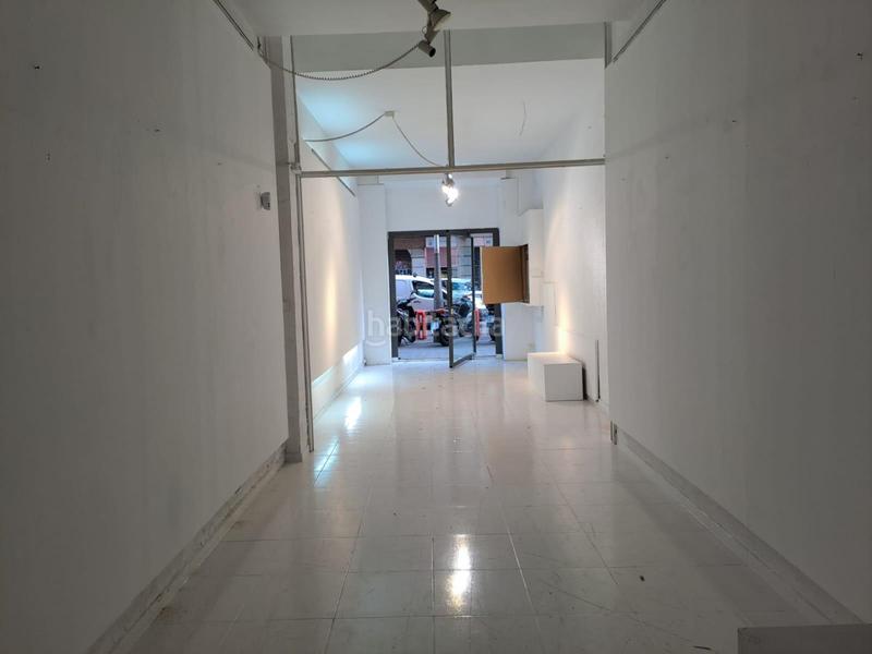 Foto c0942a50-6672-44da-b4cc-310220ef21e2. Affitto locale commerciale in Sant Antoni Barcelona
