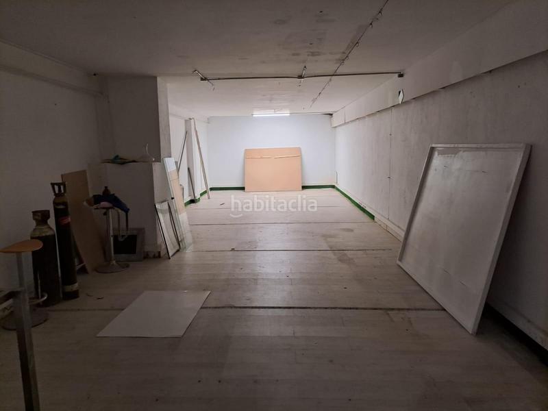 Foto ec846e33-24d6-4406-9c6d-9ae094f75375. Location local commercial dans Sant Antoni Barcelona