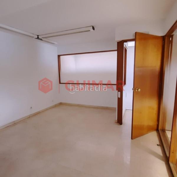 Foto 5bafda80-1a98-4f20-8f79-c9c677ae6a60. Local comercial a Cervelló