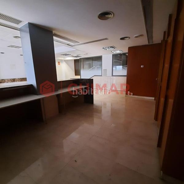 Foto d34f8959-1407-4ab2-814d-ae5618f2e57c. Local comercial a Cervelló