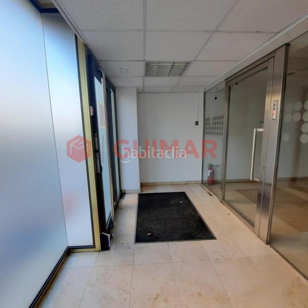 Foto ead53fd4-e09f-4a8f-99ab-08e859bf9f3f. Local comercial a Cervelló