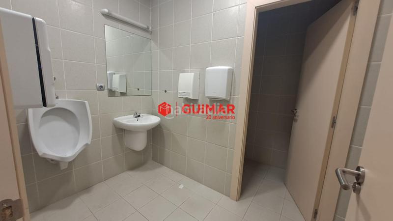 Foto e11722e8-32c8-4bea-a62c-59238a2bd796. Miete geschäftsraum in El Pedró Cornellà de Llobregat