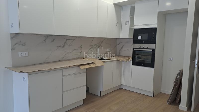 Foto 15812ca2-4476-48be-ace7-fa3825ffefc1. Pis amb calefacció a La Gavarra Cornellà de Llobregat