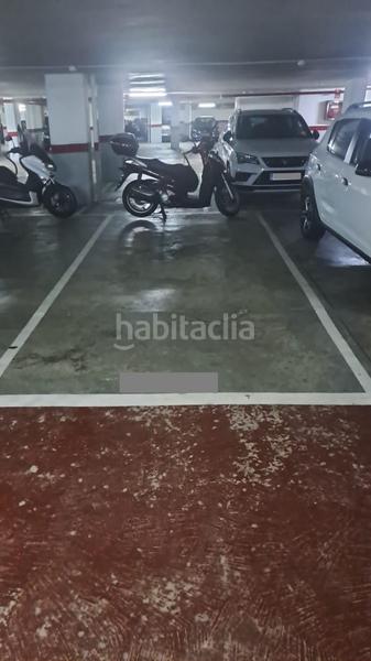 Foto be131805-74e3-470a-8cab-1920f12dba18. Aparcament cotxe a Sarrià Barcelona