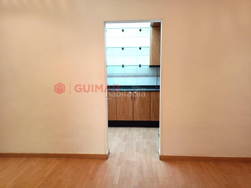 Foto 8826084f-39c9-46b8-b424-7346efd50f23. Etagenwohnung in Guinardó Barcelona