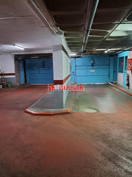 Foto 417b2ef4-6f53-4528-954c-cb745eecd1d6. Aparcament cotxe a Can Vidalet Esplugues de Llobregat